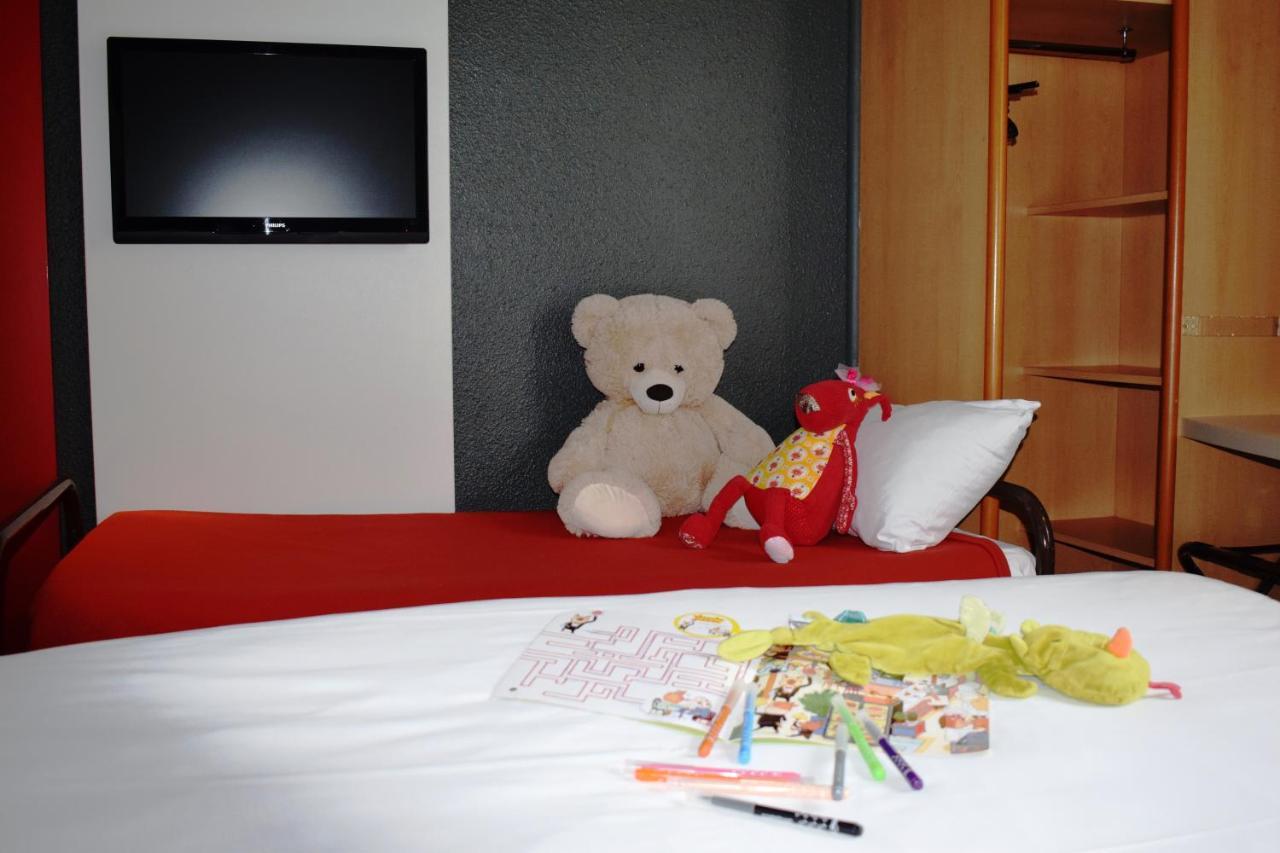 Hotel Ibis Chartres Ouest Luce Exterior foto