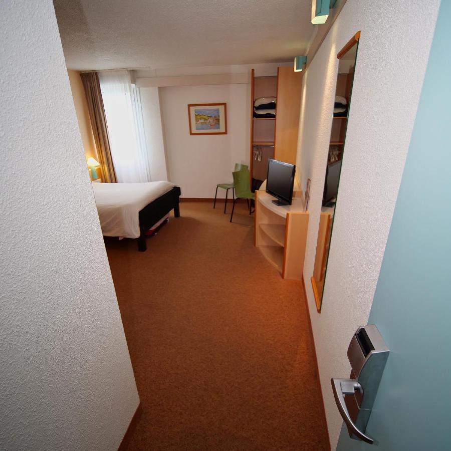 Hotel Ibis Chartres Ouest Luce Exterior foto